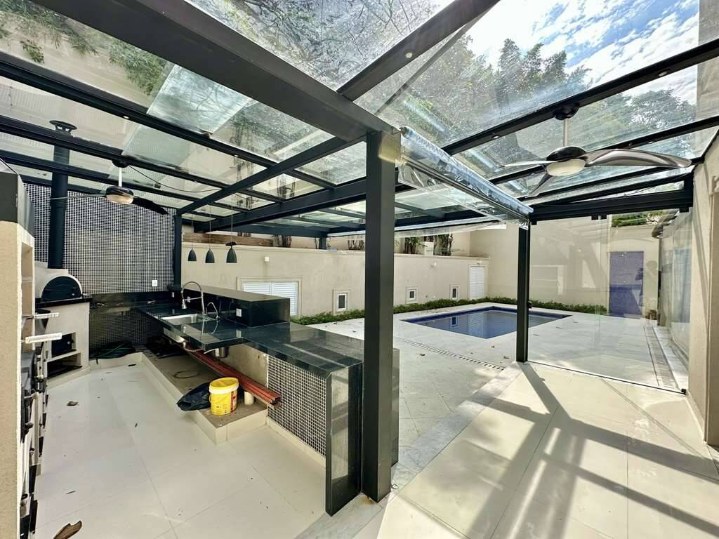 Casa (Em condomínio), com 4 quartos e 6 banheiros à Venda, 468 m² em Cotia/SP - Só Negócios Rentáveis