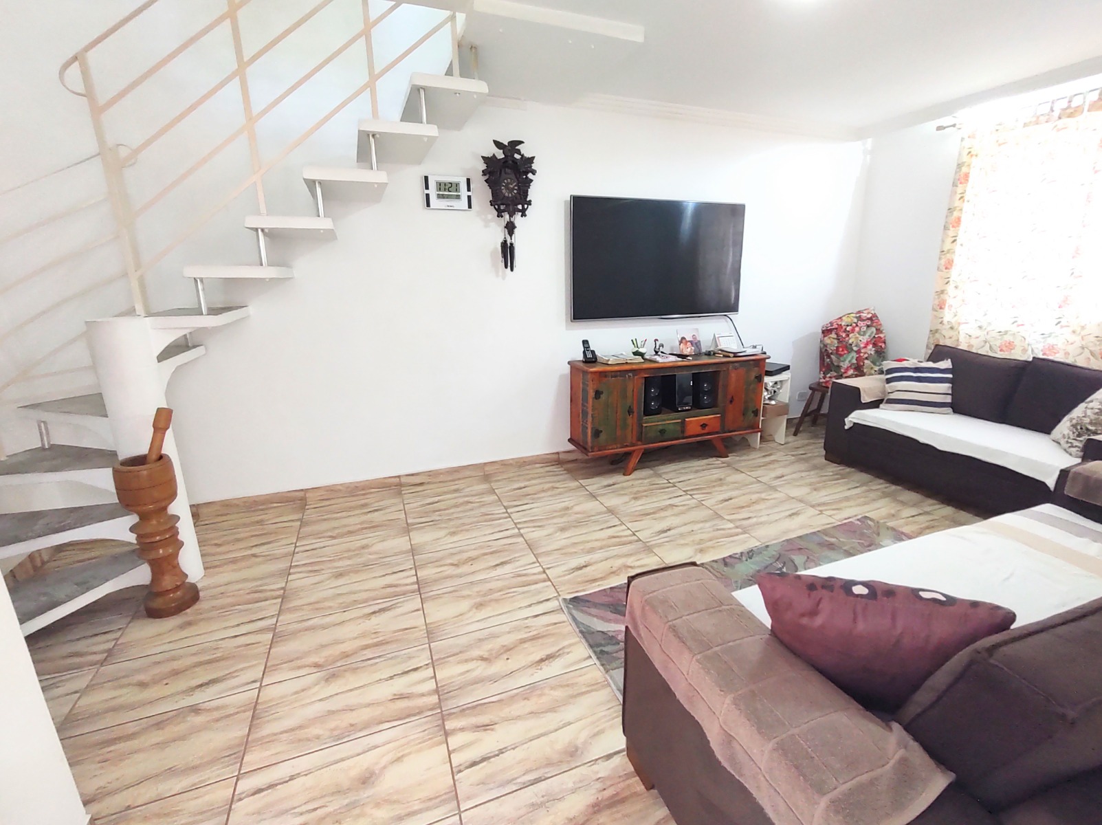 Casa (Padrão), com 2 quartos e 2 banheiros à Venda, 72 m² em Taboão da Serra/SP - Só Negócios Rentáveis