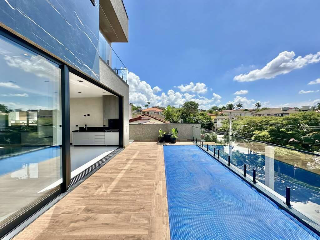 Casa (Em condomínio), com 4 quartos e 5 banheiros à Venda, 440 m² em Cotia/SP - Só Negócios Rentáveis