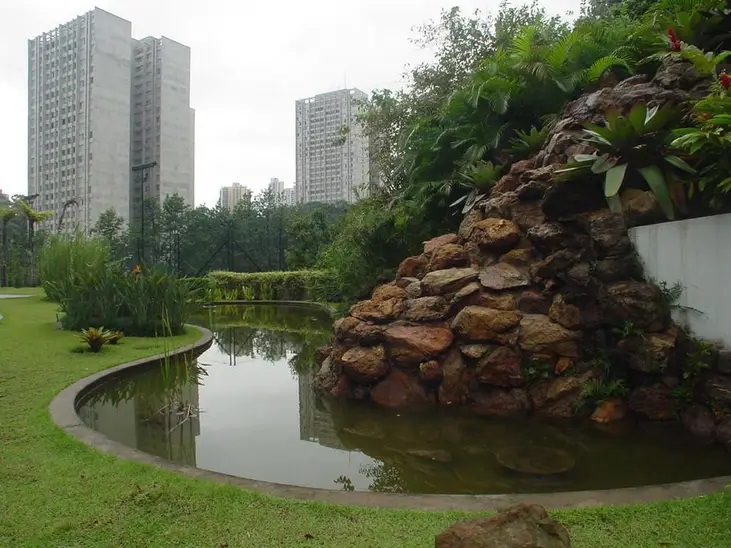 Casa (Em condomínio), com 4 quartos e 3 banheiros à Venda, 220 m² em Carapicuíba/SP - Só Negócios Rentáveis