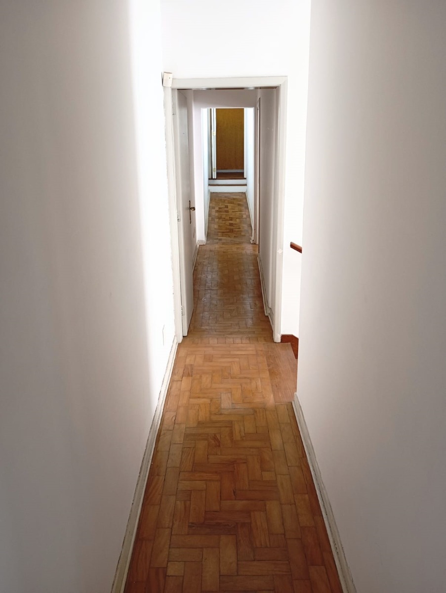 Casa (Padrão), com 3 quartos e 3 banheiros à Venda, 236 m² em Taboão da Serra/SP - Só Negócios Rentáveis