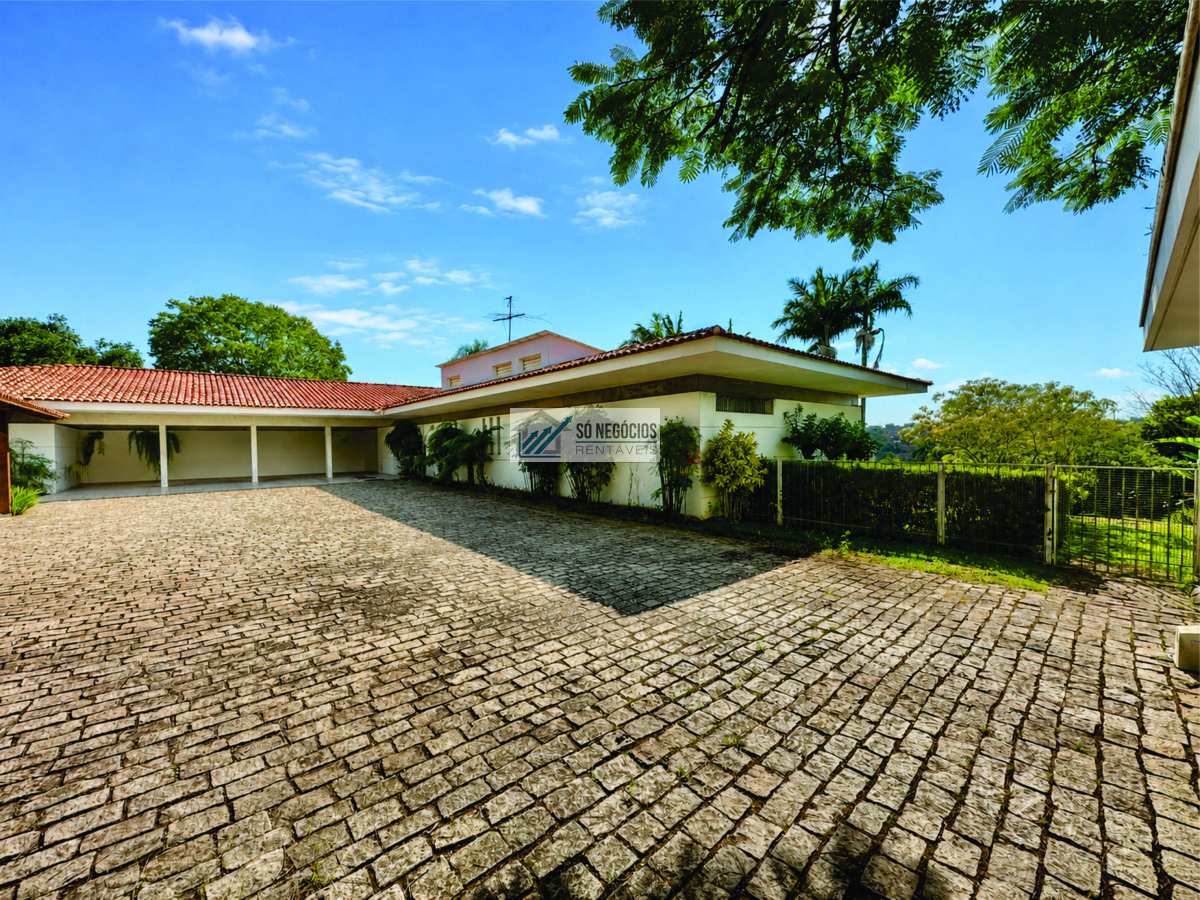  - Casa Térrea à Venda no Condomínio Palos Verdes na Granja Viana | 4 Suítes, Piscina, Escritórios e 12 Vagas