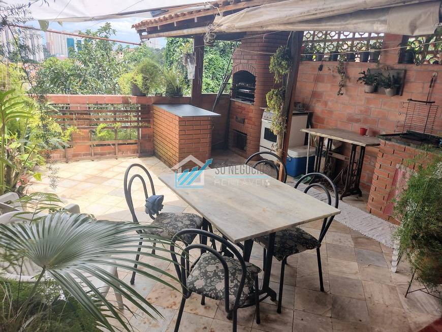 Casa (Sobrado em condomínio), com 4 quartos e 5 banheiros à Venda, 303 m² em Taboão da Serra/SP - Só Negócios Rentáveis