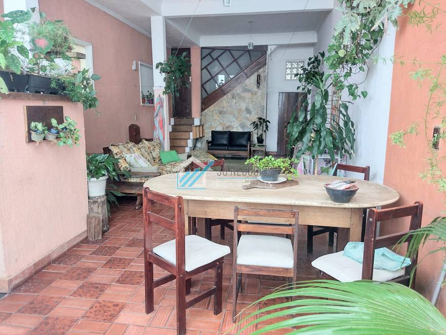 Casa (Sobrado em condomínio), com 4 quartos e 5 banheiros à Venda, 303 m² em Taboão da Serra/SP - Só Negócios Rentáveis